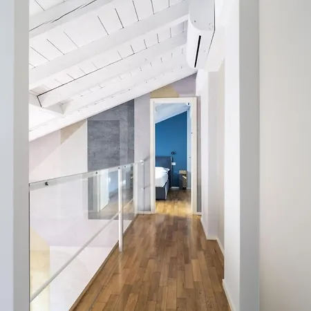 Easylife - Oasi Con Balcone In The Center Apartment *