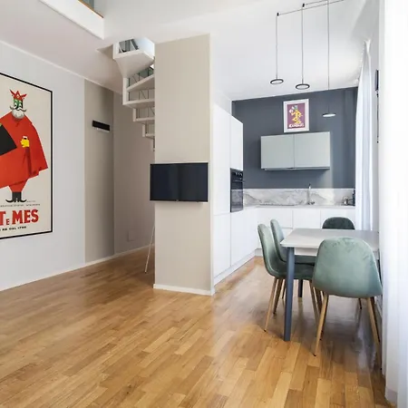 Apartment Easylife - Oasi Con Balcone In The Center